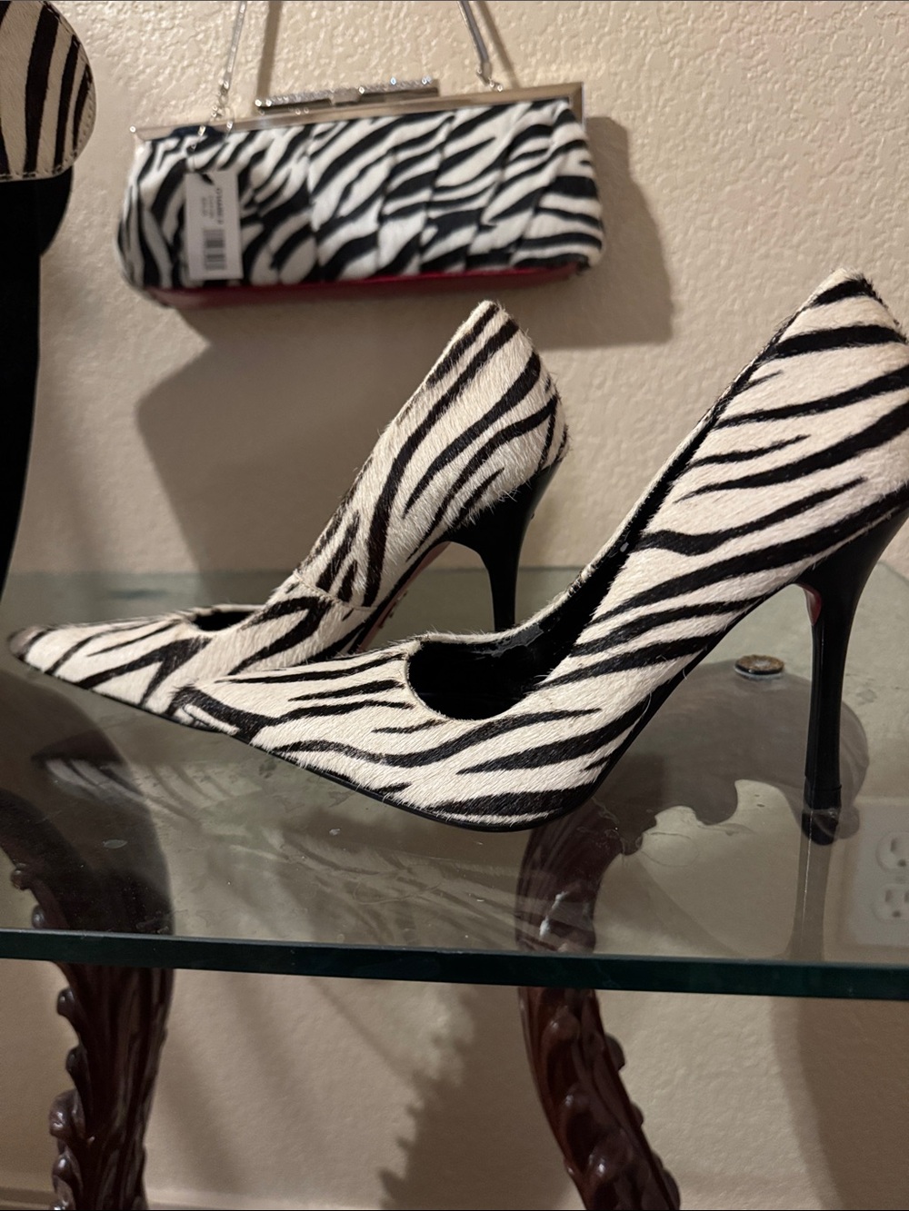 Backers  Zebra-Print Pointed Toe Stiletto Heels - Black & White SZ 6 NWOB